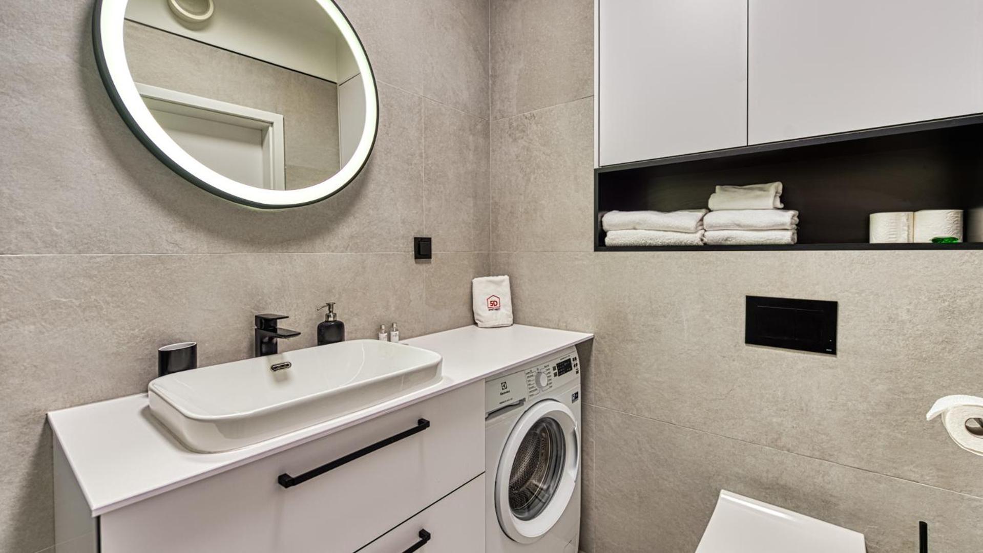 Apartment 213 - 5d *